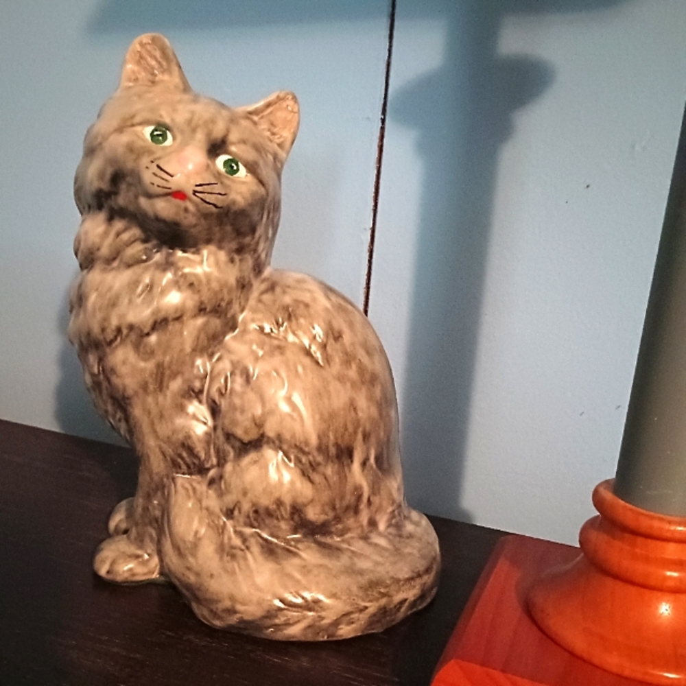 Persian Cat Statue Grey 🩶 Vintage Hand Painted Crafted signed